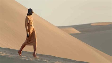 sfilata ysl 2020 deserto|LA SFILATA YSL NEL DESERTO DEL SAHARA .